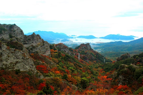 【博多駅・小倉駅発】 紅葉の小豆島 寒霞渓ロープウェイと秋彩の栗林公園 2日間2